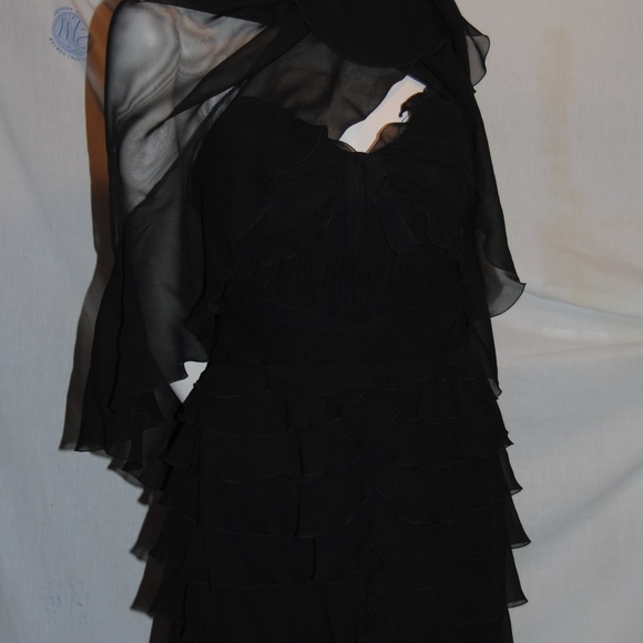 Angrew GN Balck Gown and Chiffon Wrap - Picture 1 of 5